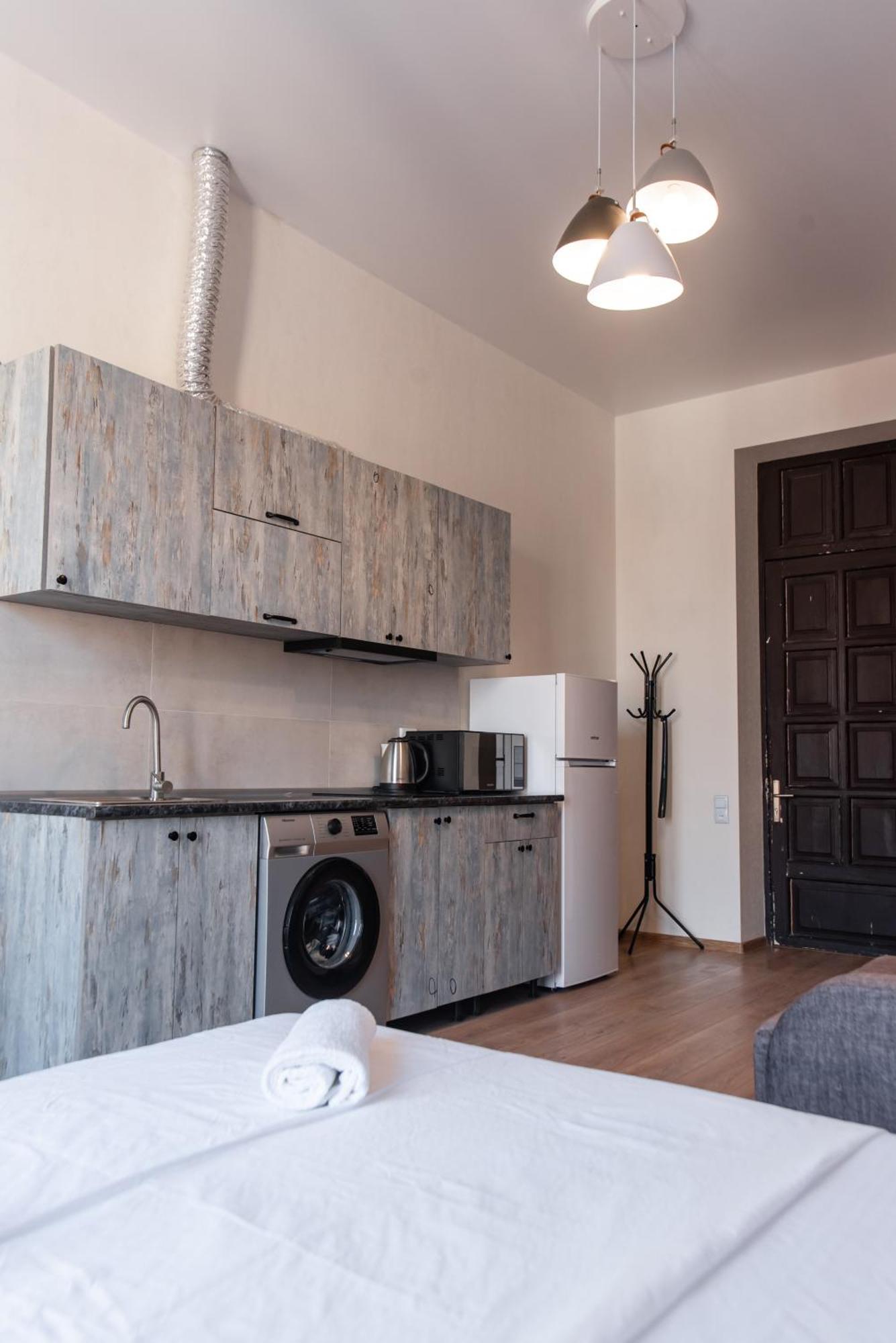 Mardzhanov Apartments, Block 120 Tbilisi Room photo